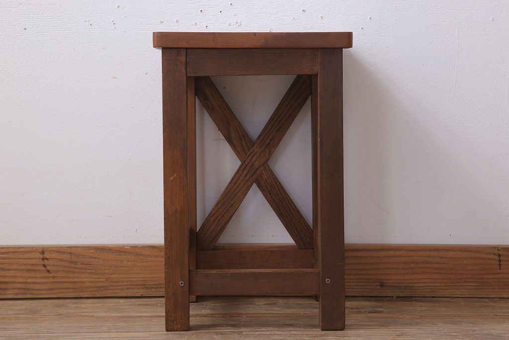 レトロ家具　昭和レトロな古い学校のアンティーク角スツール(3)