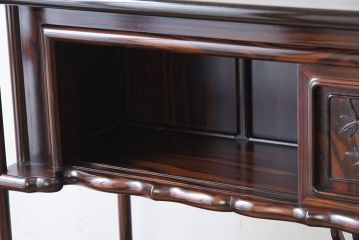 アンティーク家具　唐木・縞黒檀材!上品なアンティーク飾り棚(茶棚)