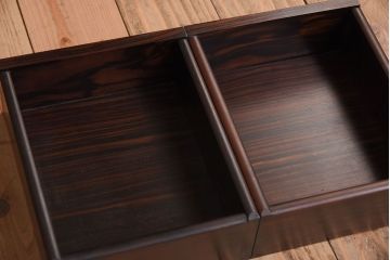 アンティーク家具　唐木・縞黒檀材!上品なアンティーク飾り棚(茶棚)