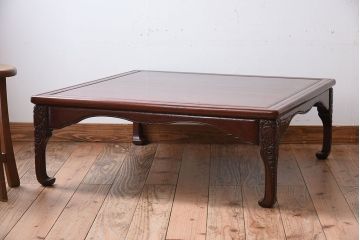アンティーク家具　鎌倉彫　時代物　漆塗り　彫刻が美しい和製アンティークの大ぶりな座卓(1)