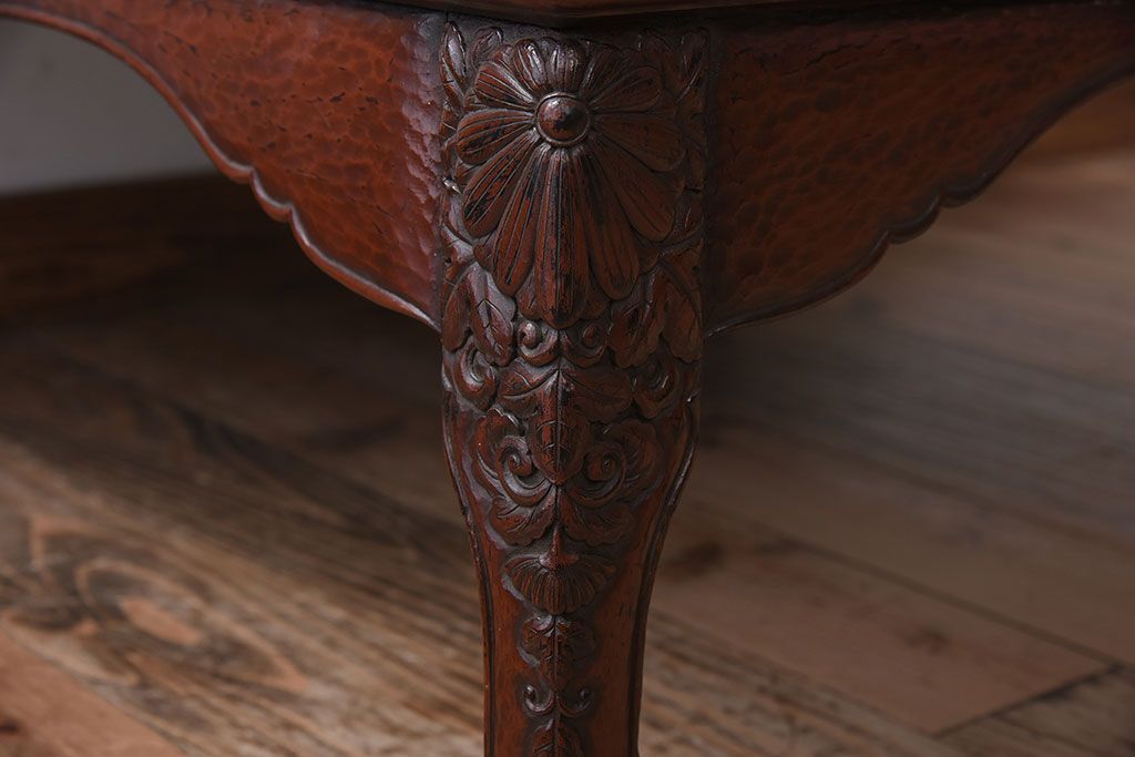 アンティーク家具　鎌倉彫　時代物　漆塗り　彫刻が美しい和製アンティークの大ぶりな座卓(1)