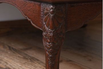 アンティーク家具　鎌倉彫　時代物　漆塗り　彫刻が美しい和製アンティークの大ぶりな座卓(2)