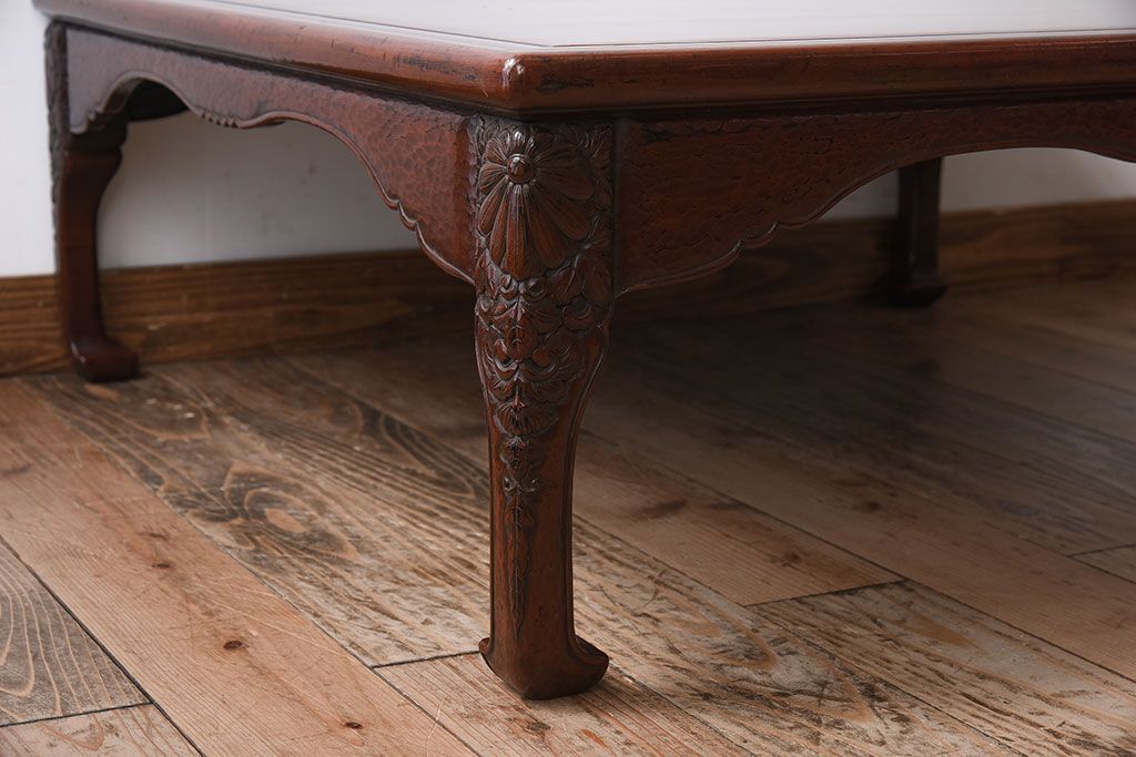 アンティーク家具　鎌倉彫　時代物　漆塗り　彫刻が美しい和製アンティークの大ぶりな座卓(2)