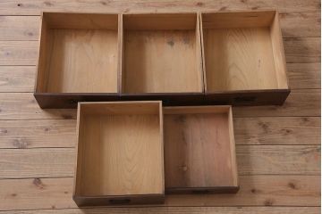 アンティーク家具　古民具・骨董　鏡板・前板欅材!味わい深いアンティーク金沢水屋箪笥