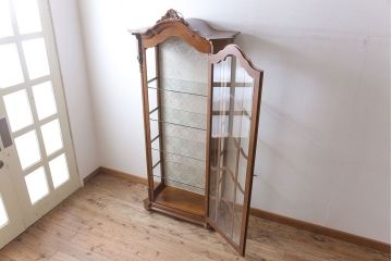 中古　イタリア製　優雅なデザインのキュリオケース(ガラスケース・飾り棚)(1)