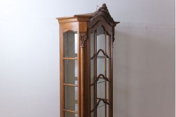 中古　イタリア製　優雅なデザインのキュリオケース(ガラスケース・飾り棚)(1)