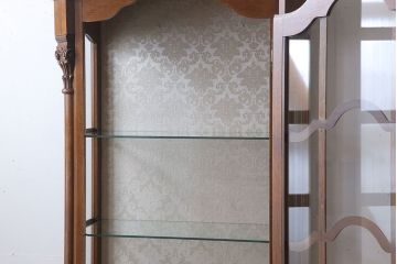 中古　イタリア製　優雅なデザインのキュリオケース(ガラスケース・飾り棚)(1)