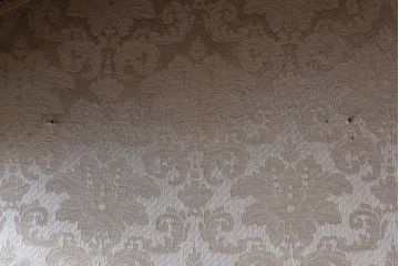 中古　イタリア製　優雅なデザインのキュリオケース(ガラスケース・飾り棚)(1)