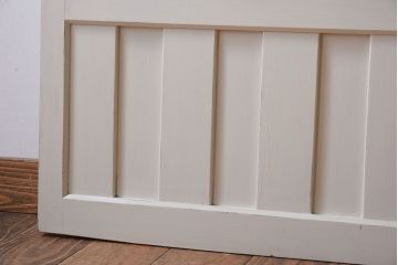 モール・ダイヤガラス入り!背が低いおしゃれなペイントドア(扉・窓)