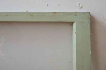 オリジナルペイントの小さな明り取り(窓)