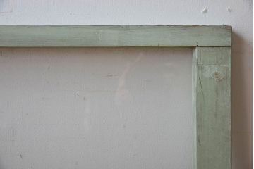 オリジナルペイントの小さな明り取り(窓)