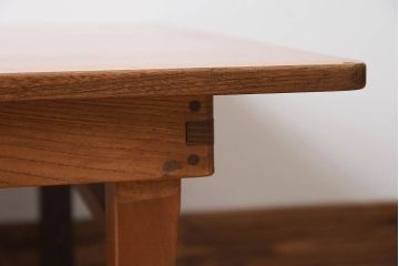 アンティーク家具　天板欅材!大ぶりなアンティークちゃぶ台(センターテーブル)