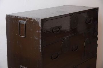 アンティーク家具　明治〜大正期!古民具・骨董　漆塗り　杉材製の重ね会津箪笥(衣装箪笥)