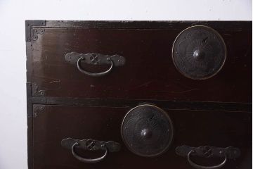アンティーク家具　明治〜大正期!古民具・骨董　漆塗り　杉材製の重ね会津箪笥(衣装箪笥)