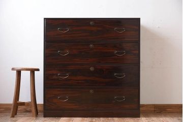 アンティーク家具　前面縞黒檀　関西産!上品な衣装箪笥(チェスト)