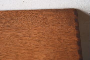 レトロ家具　ネームプレート付き!ナラ材製のレトロなアンティーク小引き出し