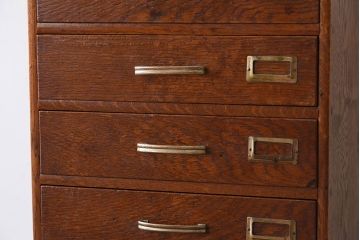 レトロ家具　ネームプレート付き!ナラ材製のレトロなアンティーク小引き出し