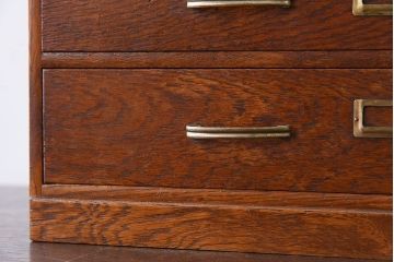 レトロ家具　ネームプレート付き!ナラ材製のレトロなアンティーク小引き出し