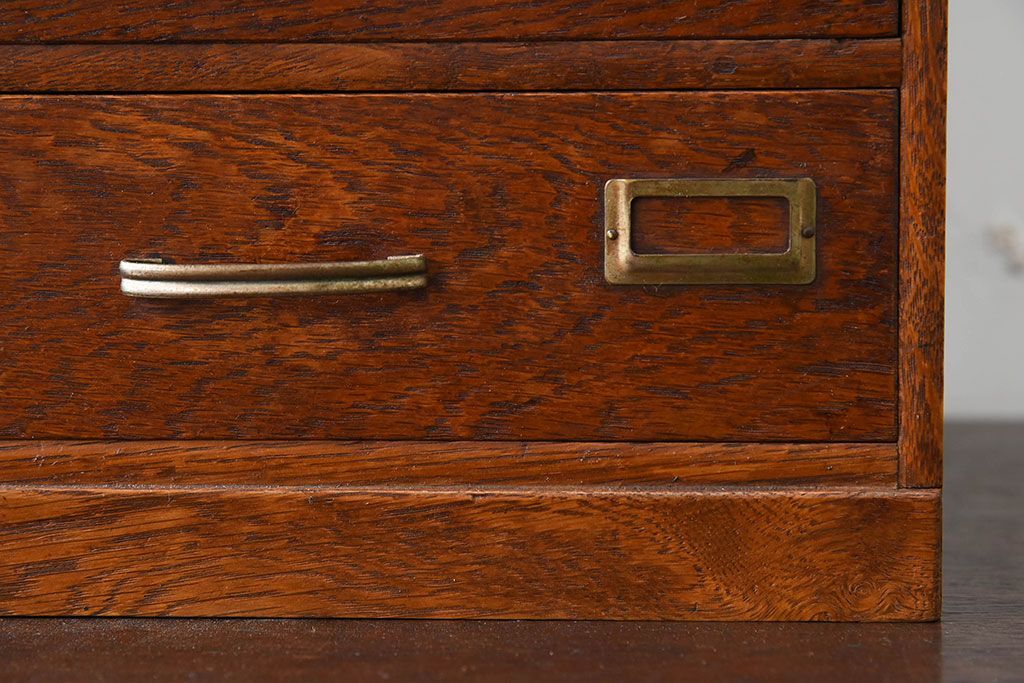 レトロ家具　ネームプレート付き!ナラ材製のレトロなアンティーク小引き出し