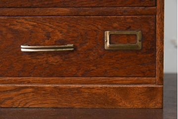 レトロ家具　ネームプレート付き!ナラ材製のレトロなアンティーク小引き出し