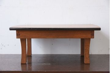 レトロ家具　小振りなサイズ!栓材製　レトロなアンティークちゃぶ台(飾り台)