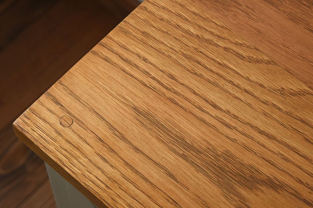 アンティーク家具　ホワイトオーク天板　ネームプレート付き!25杯引き出しのペイントサイドボード