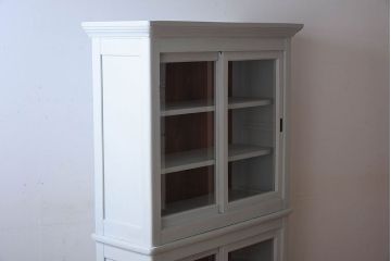 アンティーク家具　フレンチグレーペイントのおしゃれでかわいい食器棚(カップボード)