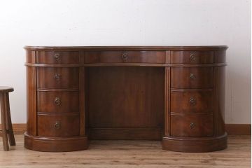 ドレクセルヘリテイジJAPAN　Cameo Classics(キャメオクラシックス)　キドニーデスク(机、在宅ワーク、在宅用)(定価約150万円)