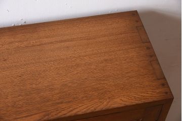 レトロ家具　和製アンティーク　ナラ材製!レトロモダンな小ぶり本箱(ブックケース)