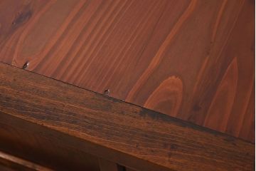 アンティーク家具　組子入り引き戸がおしゃれな和製アンティークの茶箪笥(収納棚)