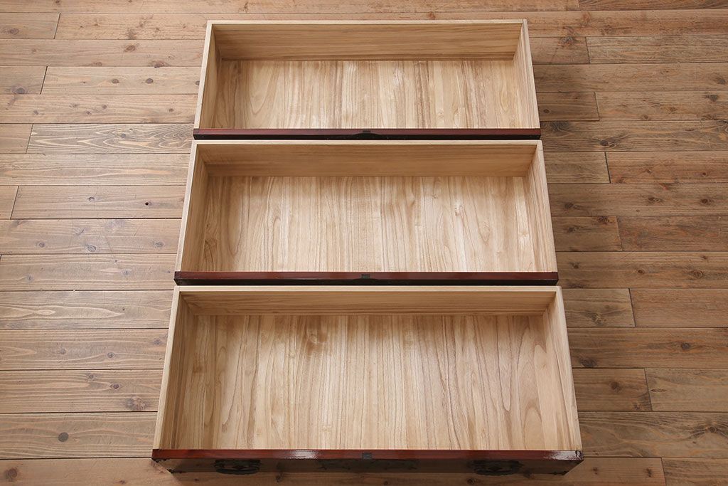 【N様ご成約分】中古　岩谷堂箪笥　手打ち金具　木地呂塗り　上質な重ね衣装箪笥