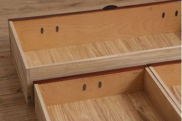 【N様ご成約分】中古　岩谷堂箪笥　手打ち金具　木地呂塗り　上質な重ね衣装箪笥