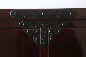 【N様ご成約分】中古　岩谷堂箪笥　手打ち金具　木地呂塗り　上質な重ね衣装箪笥