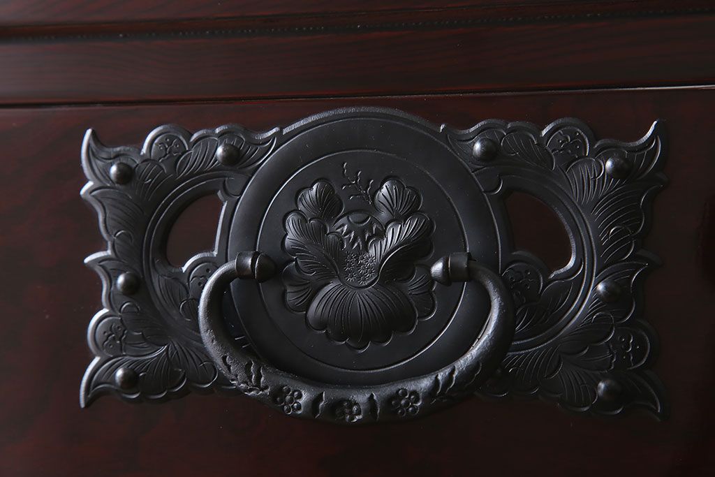 【N様ご成約分】中古　岩谷堂箪笥　手打ち金具　木地呂塗り　上質な重ね衣装箪笥