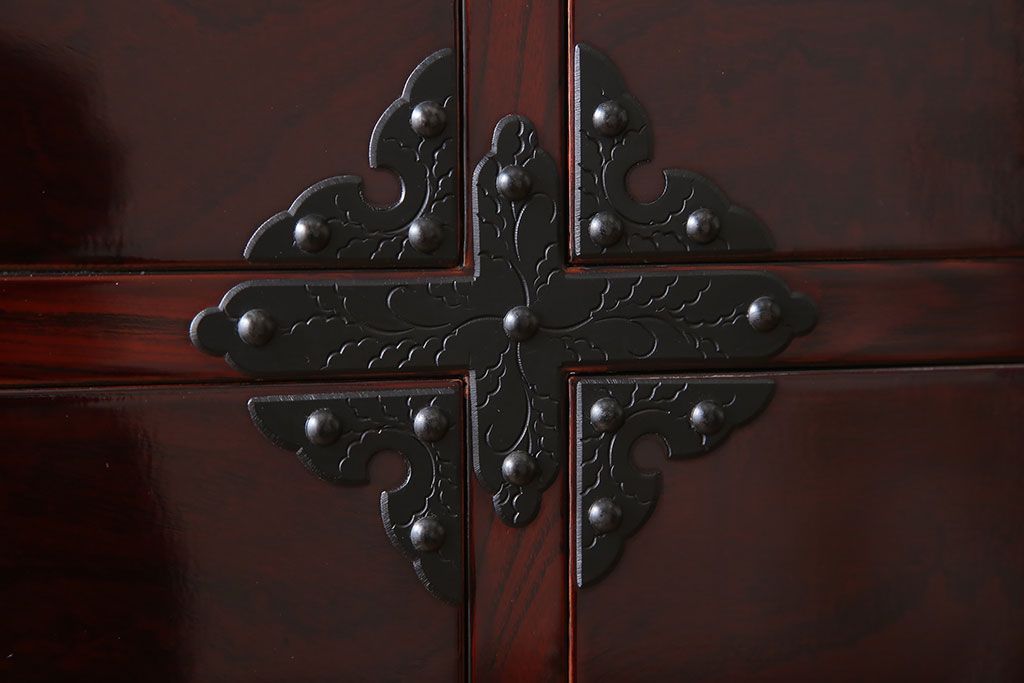 【N様ご成約分】中古　岩谷堂箪笥　手打ち金具　木地呂塗り　上質な重ね衣装箪笥