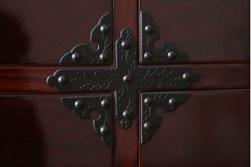 【N様ご成約分】中古　岩谷堂箪笥　手打ち金具　木地呂塗り　上質な重ね衣装箪笥