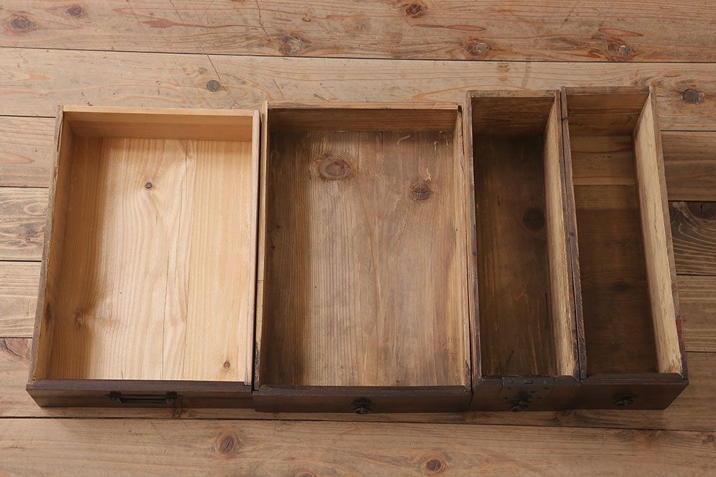 アンティーク家具　古民具・骨董　前面欅材製　江戸期の三国車箪笥