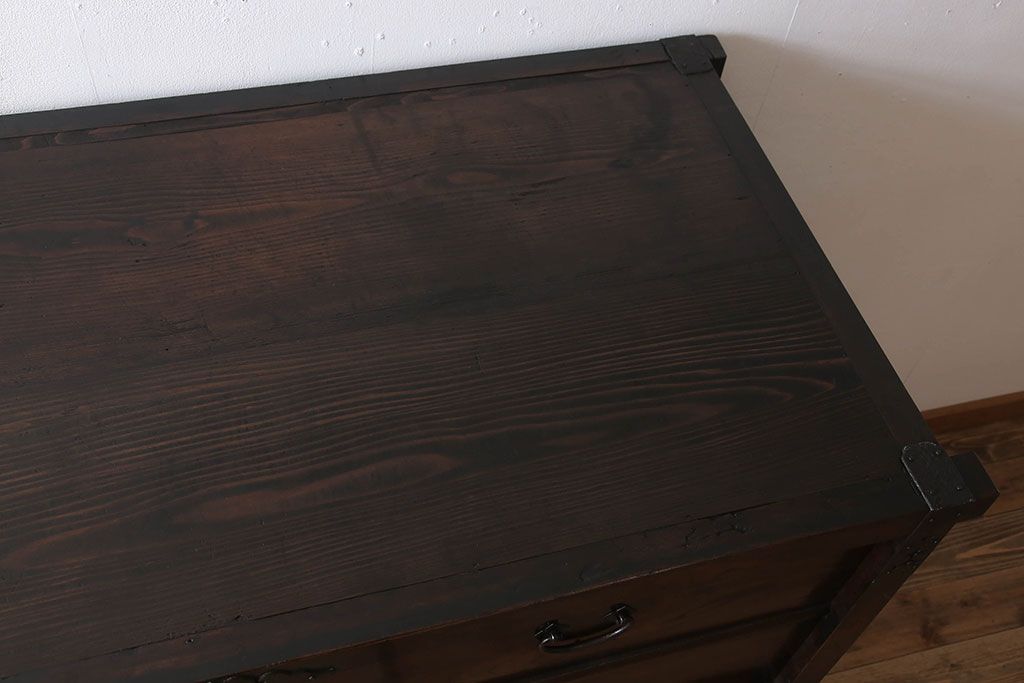 アンティーク家具　古民具・骨董　前面欅材製　江戸期の三国車箪笥