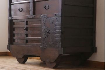 アンティーク家具　古民具・骨董　前面欅材製　江戸期の三国車箪笥