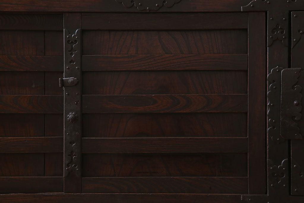 アンティーク家具　古民具・骨董　前面欅材製　江戸期の三国車箪笥