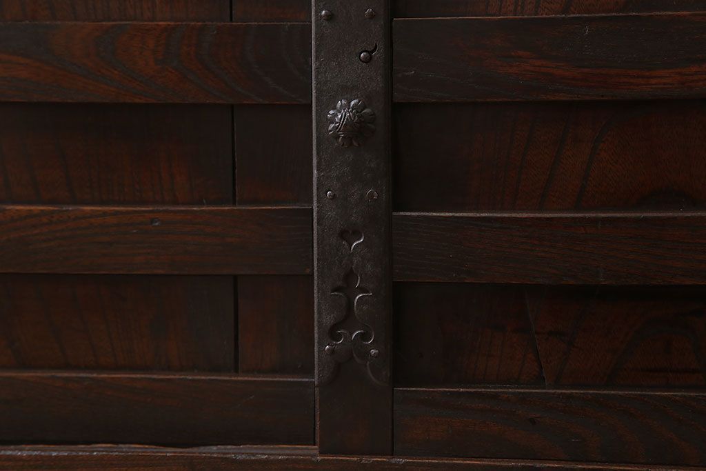 アンティーク家具　古民具・骨董　前面欅材製　江戸期の三国車箪笥