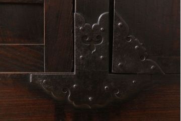 アンティーク家具　古民具・骨董　前面欅材製　江戸期の三国車箪笥