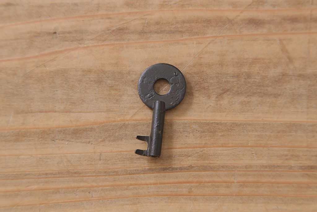 アンティーク家具　古民具・骨董　前面欅材製　江戸期の三国車箪笥