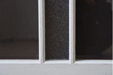 ダイヤガラス入り!フレンチグレーペイントのアンティーク明り取り(1)