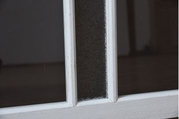 ダイヤガラス入り!フレンチグレーペイントのアンティーク明り取り(2)