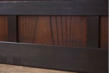 檜・欅材製　重厚な古い木製のアンティークくぐり戸(玄関戸)