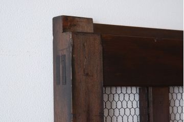 檜・欅材製　重厚な古い木製のアンティークくぐり戸(玄関戸)