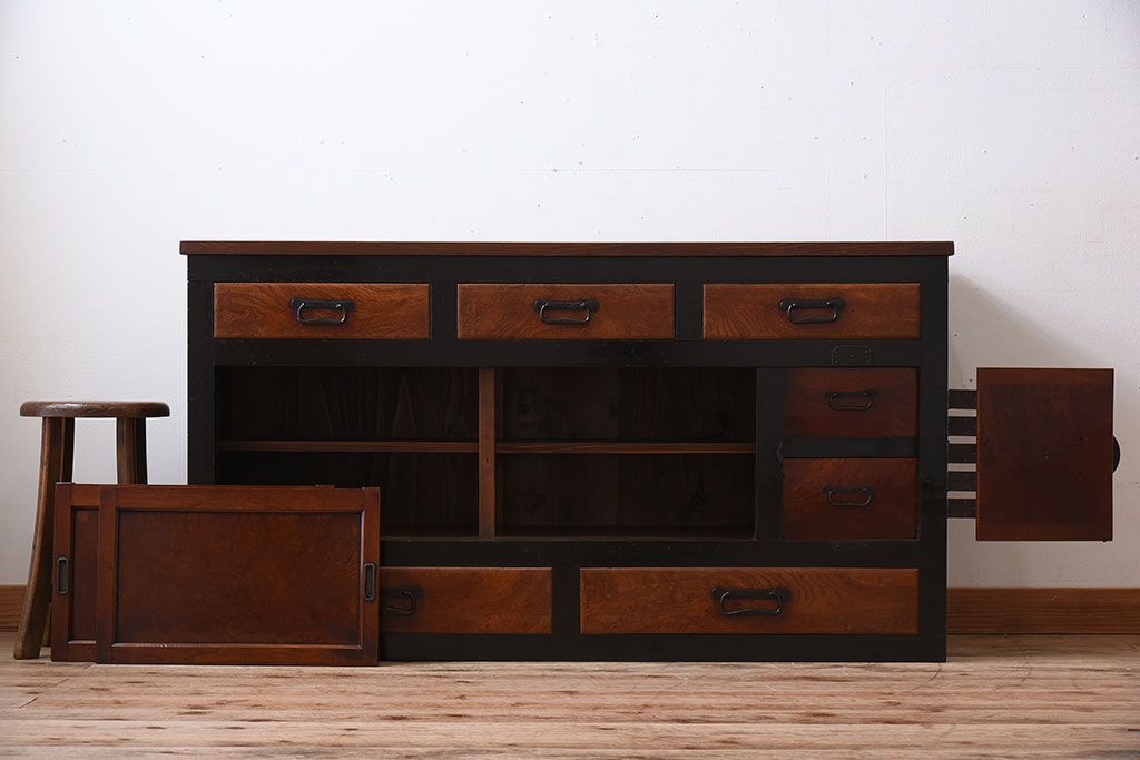 アンティーク家具　古民具・骨董　前面欅材・枠檜材製　明治期の古い時代箪笥サイドボード