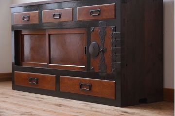 アンティーク家具　古民具・骨董　前面欅材・枠檜材製　明治期の古い時代箪笥サイドボード