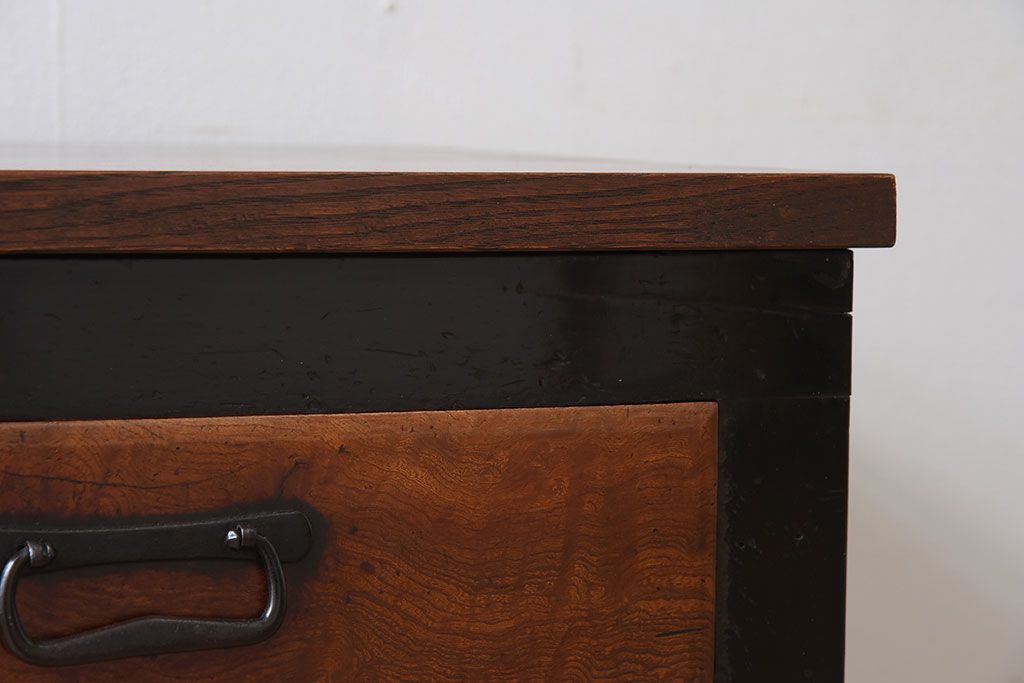 アンティーク家具　古民具・骨董　前面欅材・枠檜材製　明治期の古い時代箪笥サイドボード